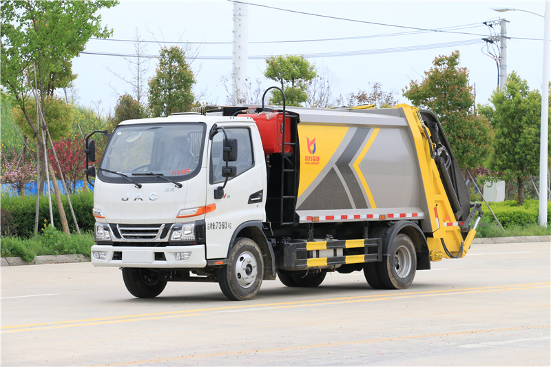 JAC江淮骏铃V3压缩垃圾车 