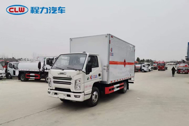 江铃易燃气体厢式运输车