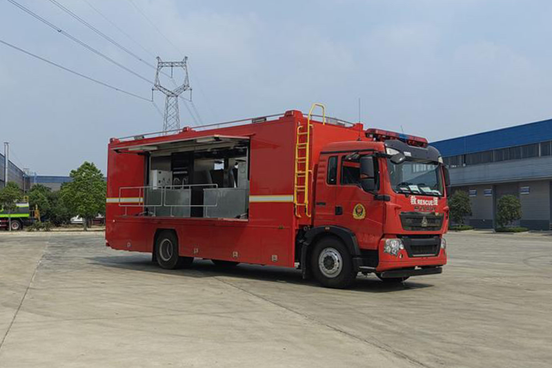 重汽豪沃饮食保障车